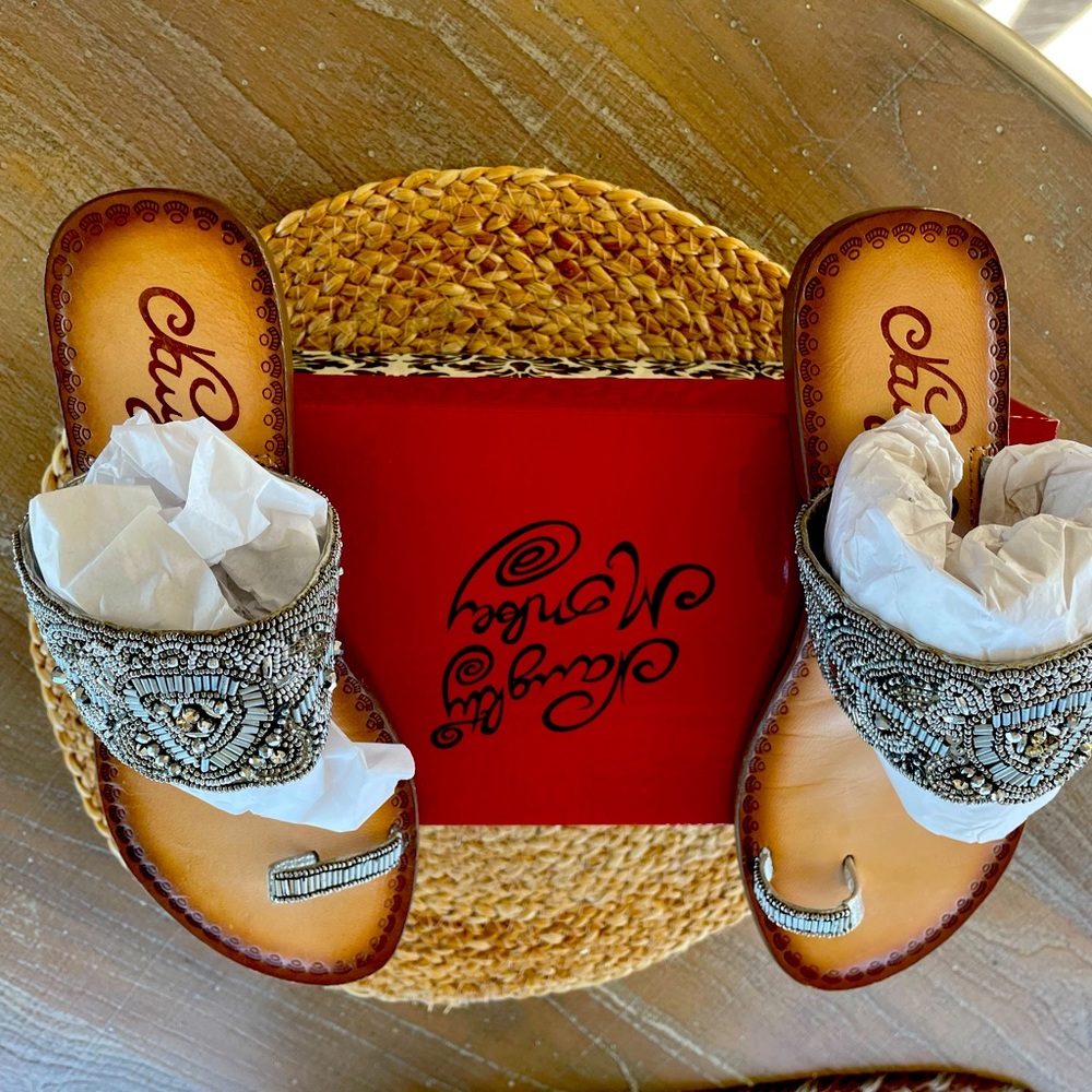 NAUGHTY MONKEY JEWELED SLIDE like new